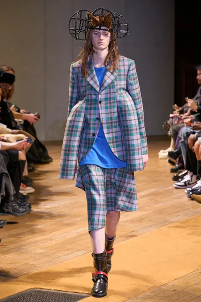Look 22